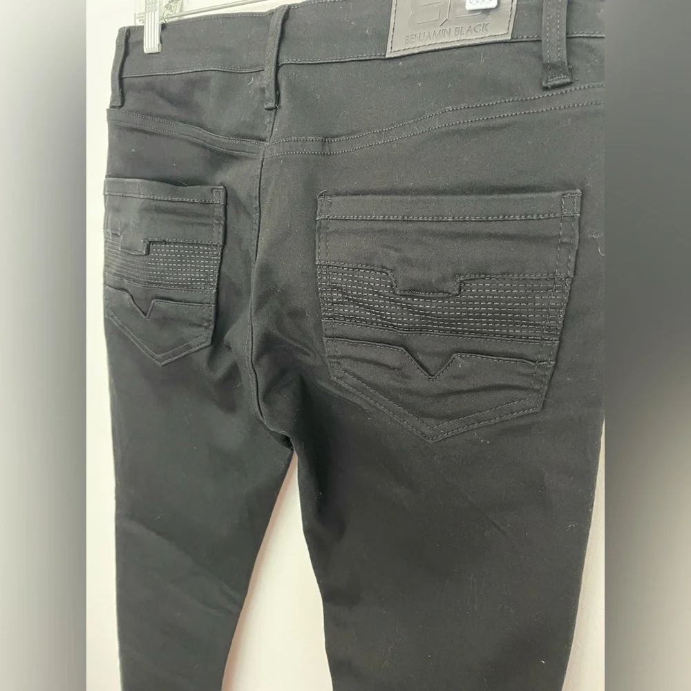 NWOT Benjamin Black Sleek Black Men’s Skinny Jeans 30x32